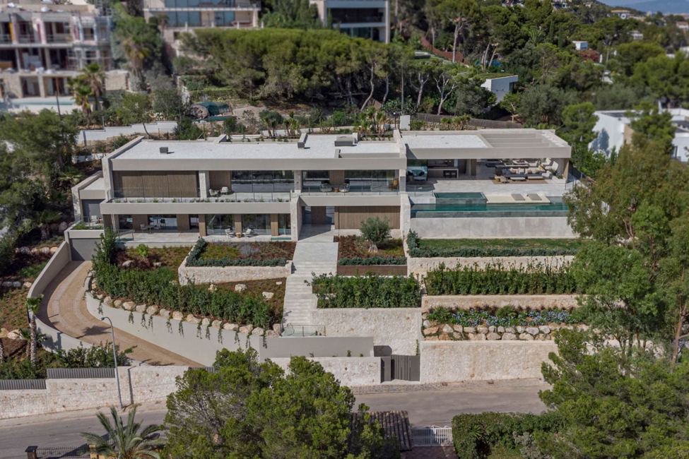 Luxusvilla Aura Drohnenshot