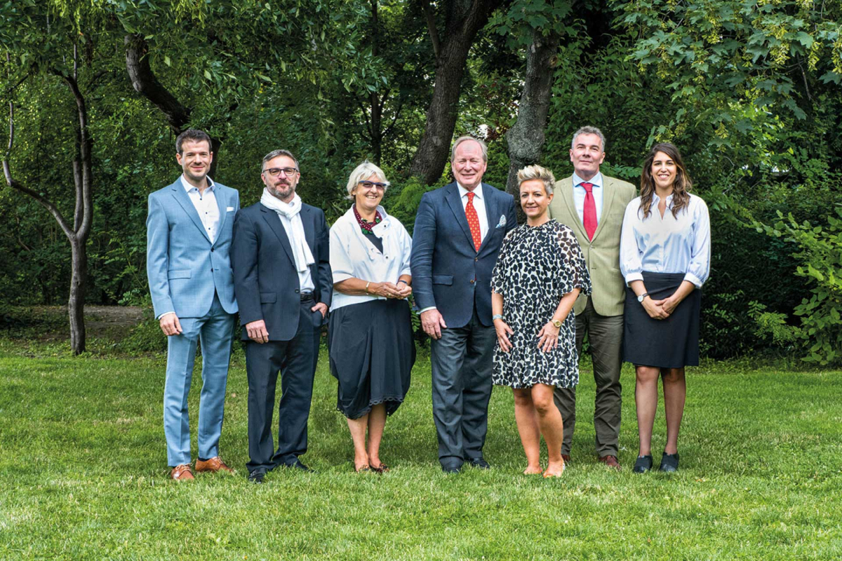 Immobilienmakler Wien bei der Immobilienbesichtigung